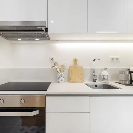 Whome Chic 1-bed W/ Patio Perfect To Explore Apartment